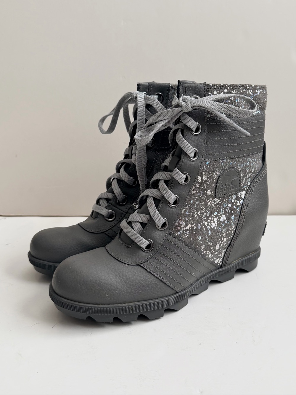 Sorel Lexie Shimmery Waterproof Wedge Bottles Size US 5 EU 37